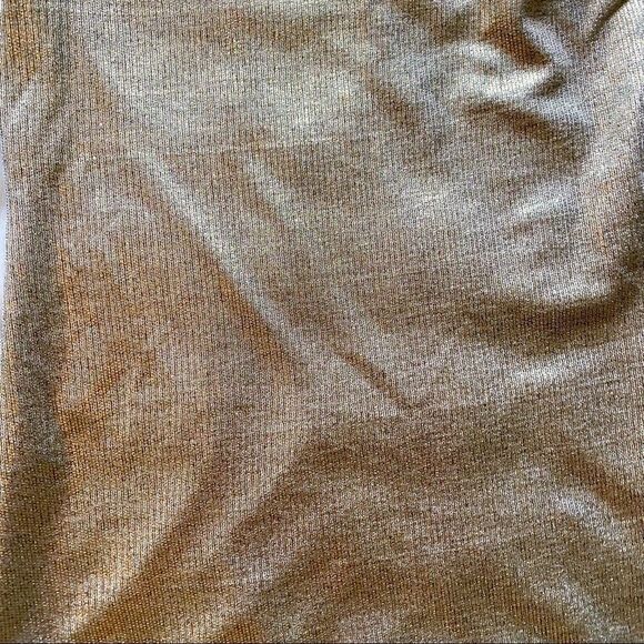 Dolls and Divas Gold Shimmery Girls Dress (8) - Picture 2 of 6